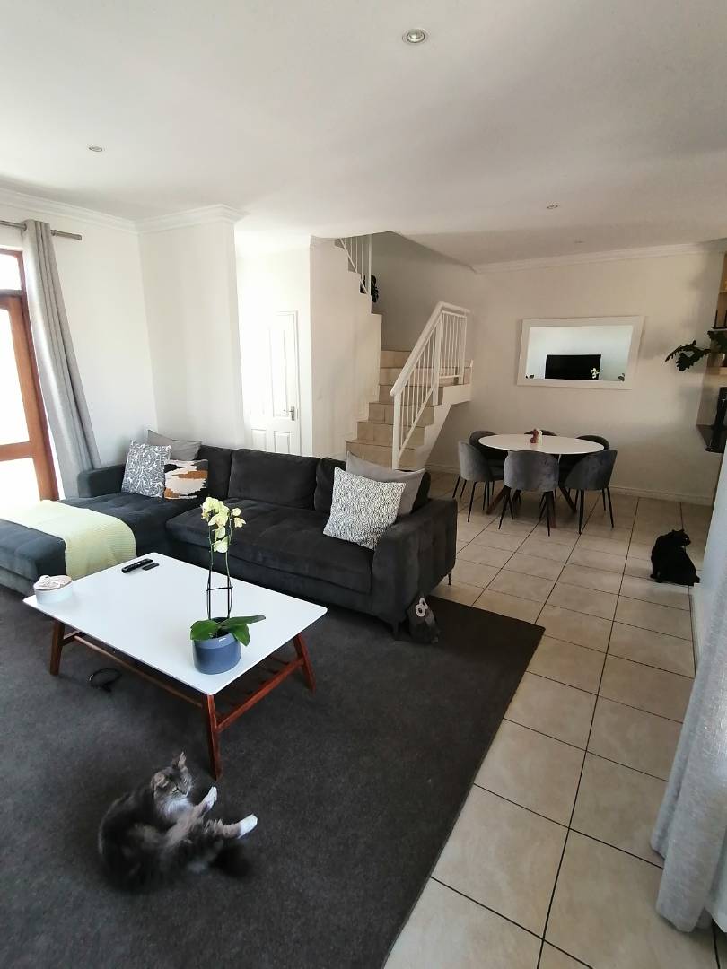 2 Bedroom Property for Sale in Royal Ascot Western Cape